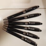 Pulpen Custom Logo: Merchandise Simpel dengan Promosi Maksimal