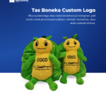 Tas Boneka Custom Logo: Merchandise Unik yang Lucu, Fungsional, dan Mudah Diingat