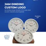 Jam Dinding Custom Logo: Souvenir Corporate Fungsional & Selalu Terlihat Sepanjang Waktu